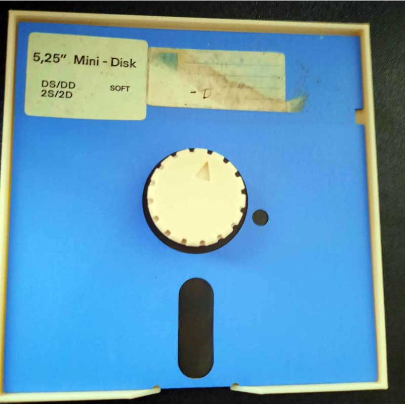 5.25-inch Floppy Disk Cleaner – PC, C64, Apple and Other Systems